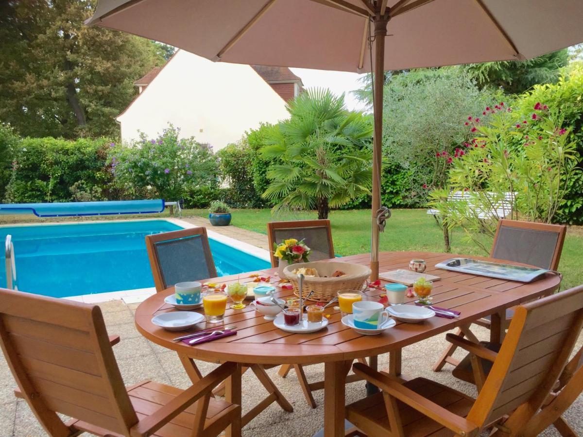 Les Hibiscus Bed & Breakfast Maisons-Laffitte Eksteriør bilde