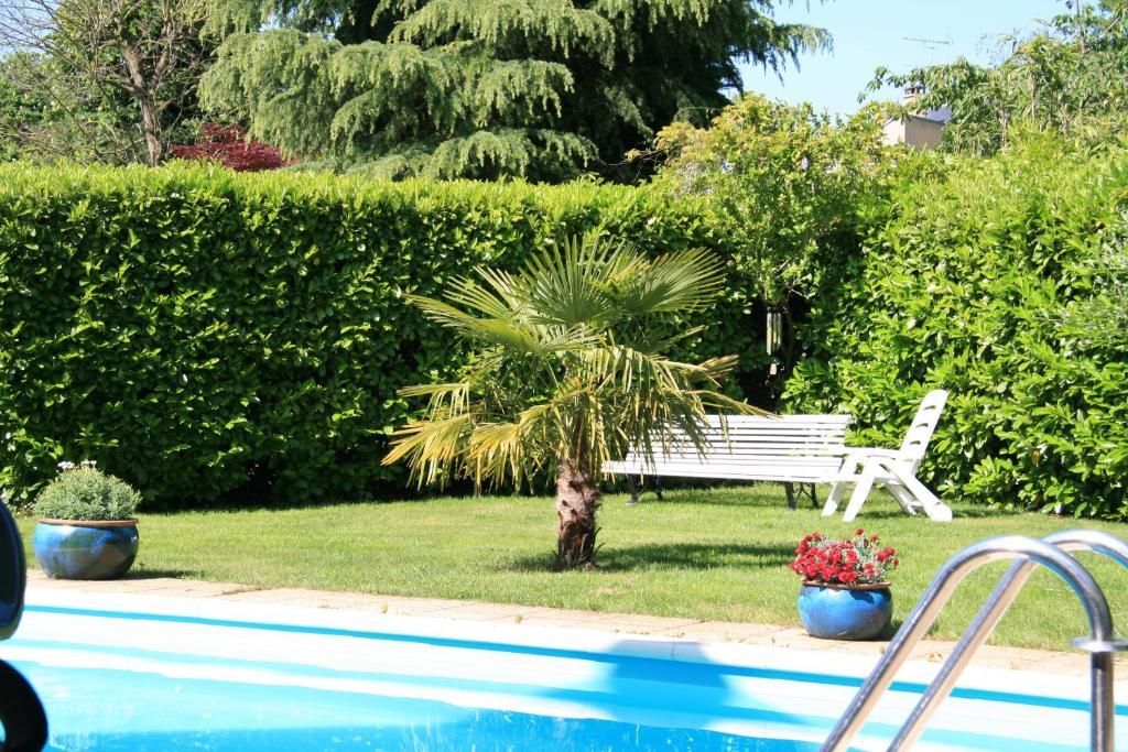 Les Hibiscus Bed & Breakfast Maisons-Laffitte Eksteriør bilde